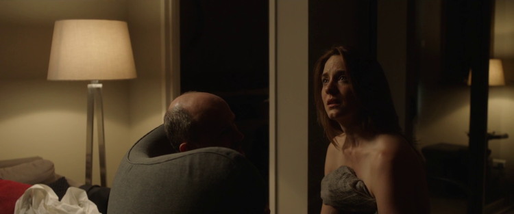 Mia Kirschner is hot