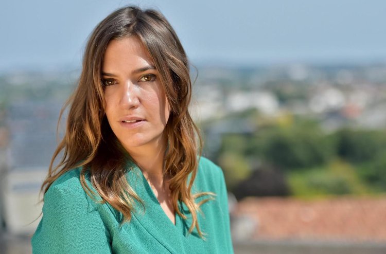 Actress Charlot Gabri