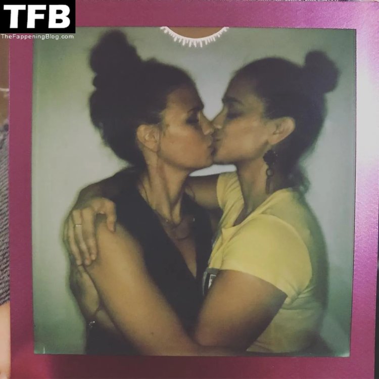 Meredith Garretson bed scenes