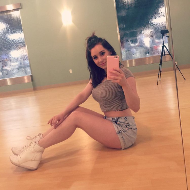 Moona asmr without makeup