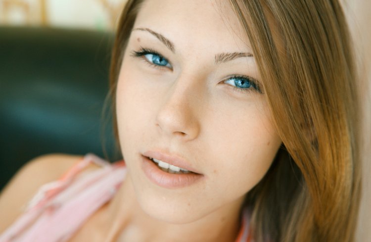 Blonde with gray green eyes