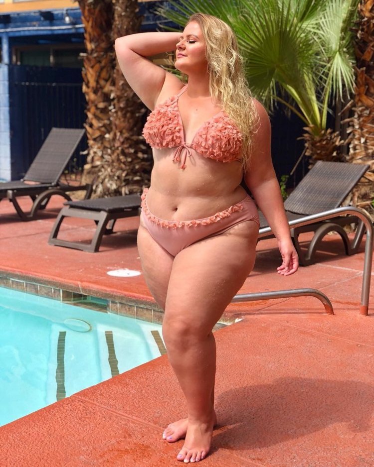 Savanna Sievers Plus Size Model Plus