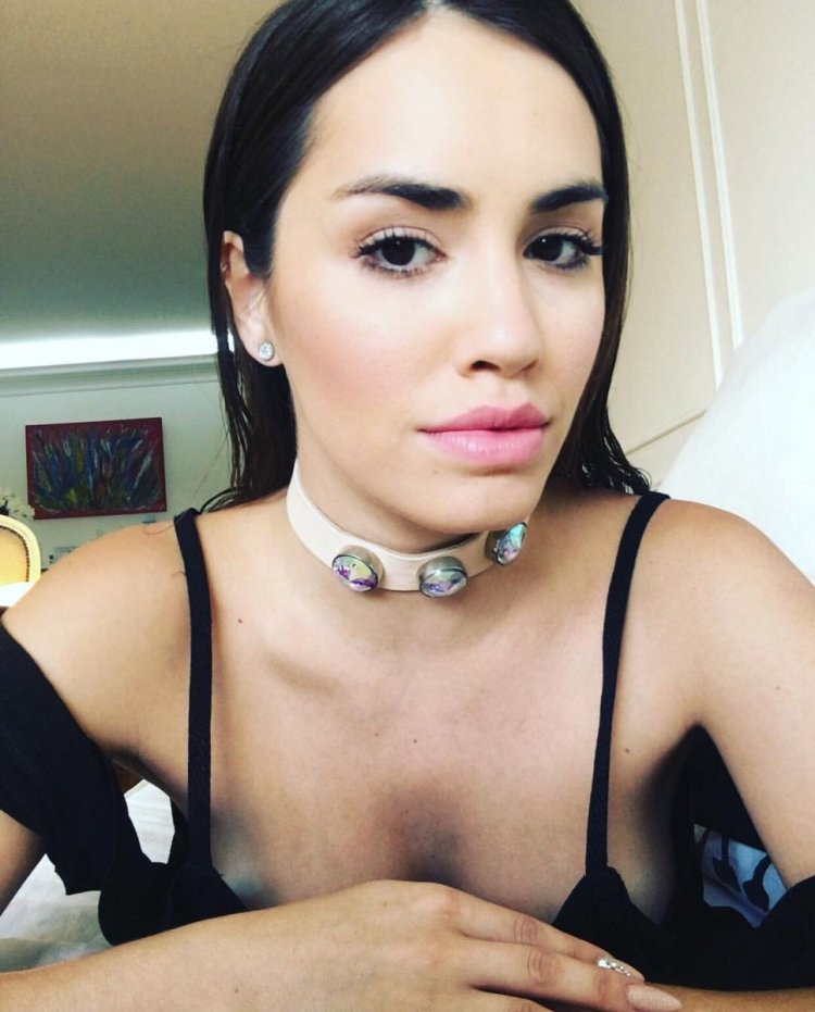 Olivia ponton in bikini