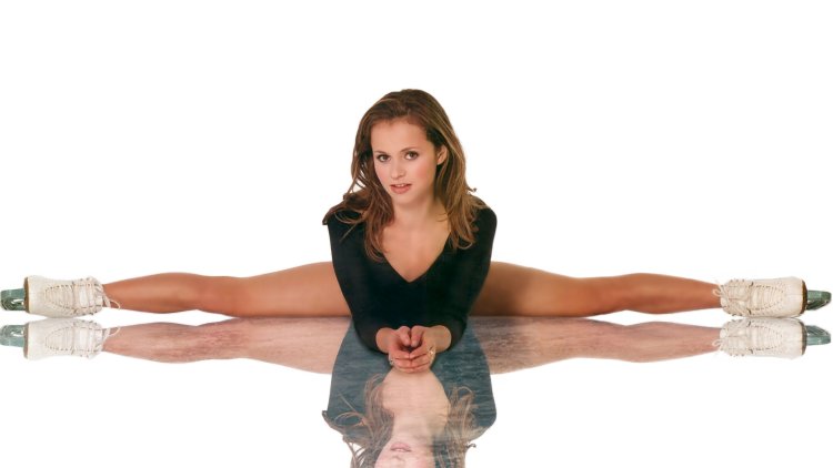 Nude flexible Valentina Vladimirova