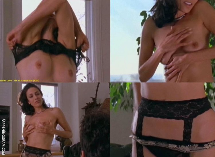 Emily Blunt Naked in the movies