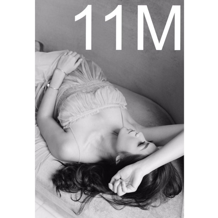 Jessica Iskandar Menyusui