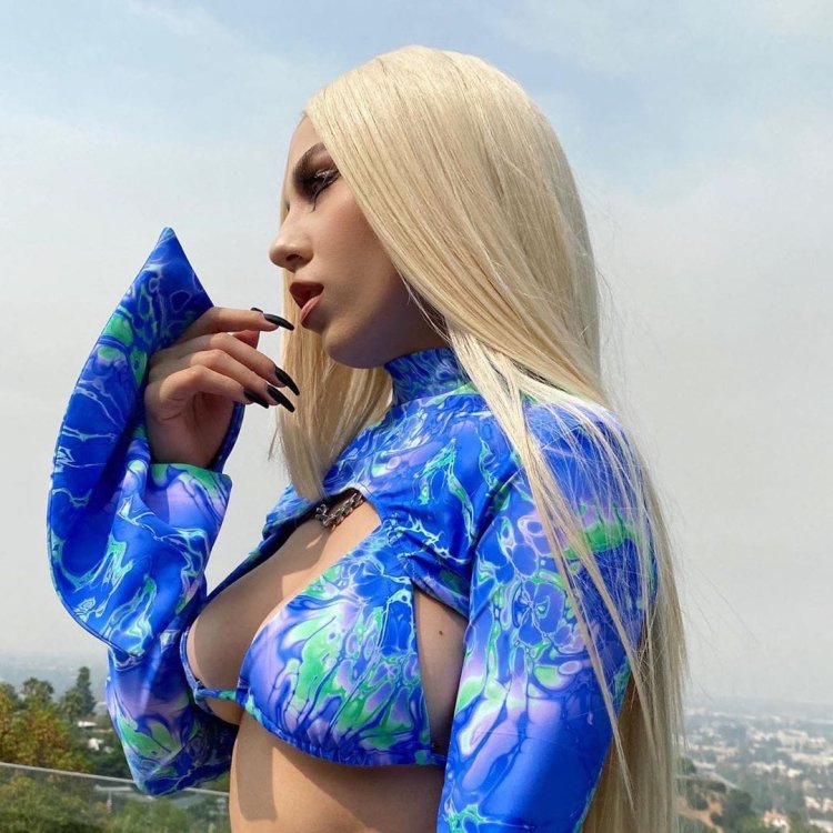 Ava Max 2015