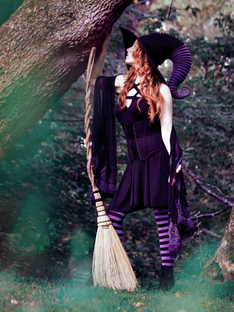 YOUR_WITCH_ALBA ONLYFANS