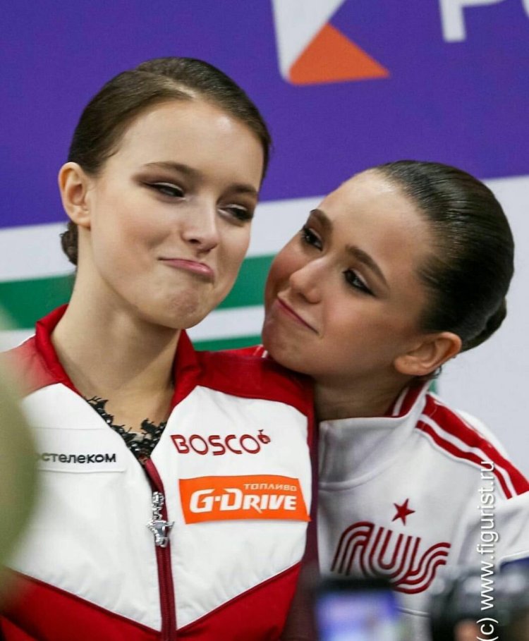 Posters in support of Valieva