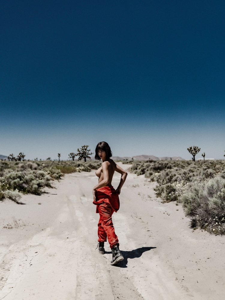 Naked Rachel Cook in Nirvana magazine (2020)