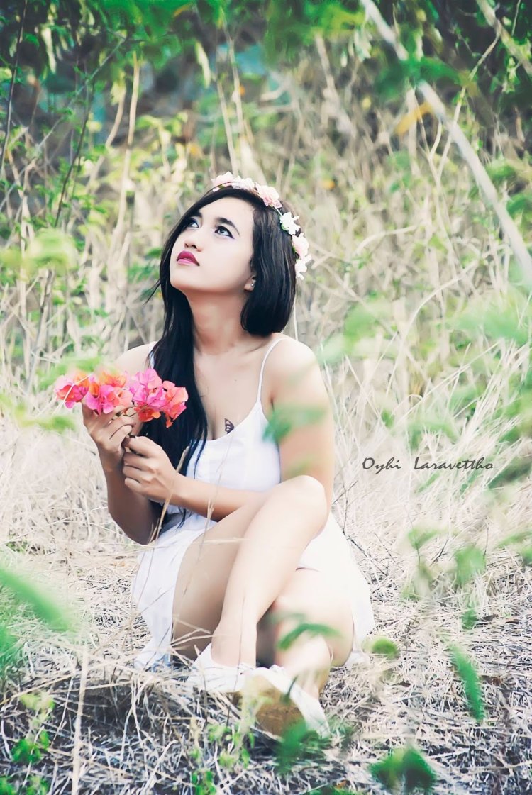 Rhina Queenze Gress Naked