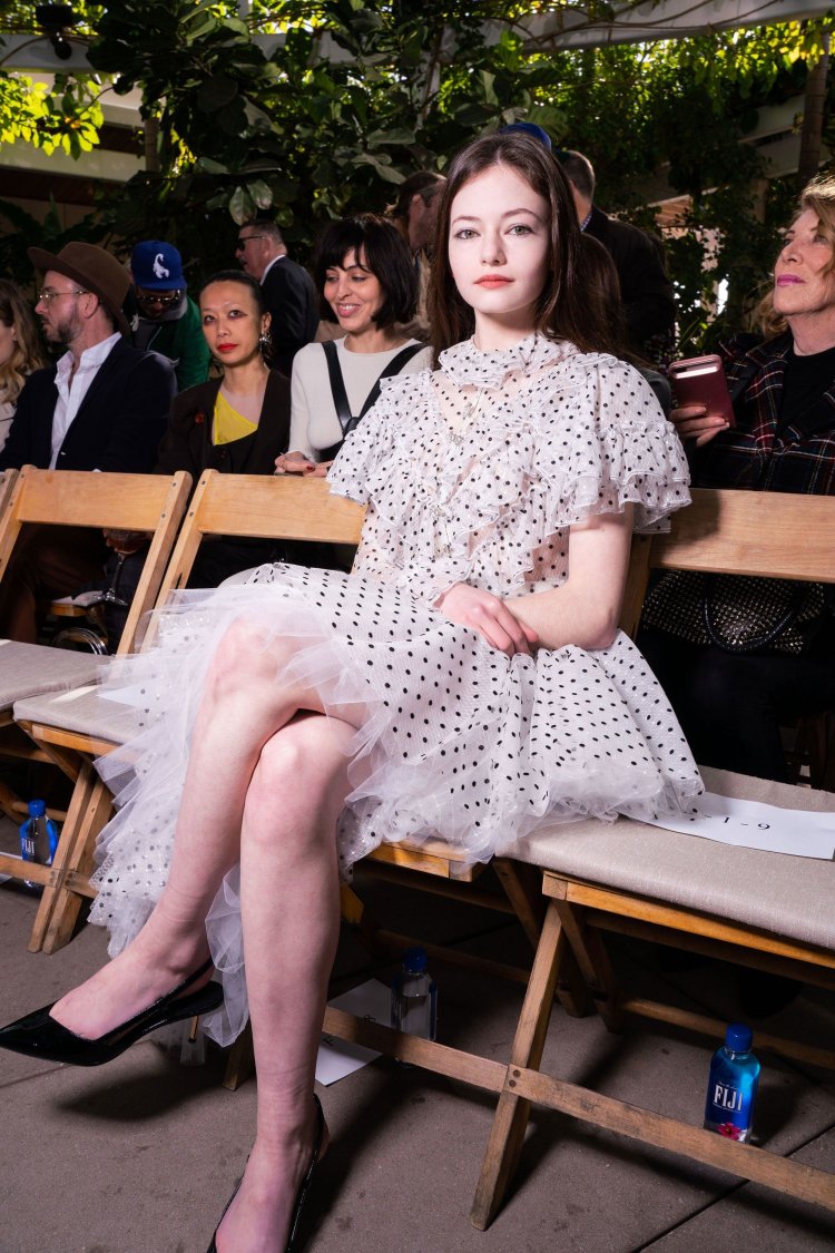 Mackenzie Foy legs