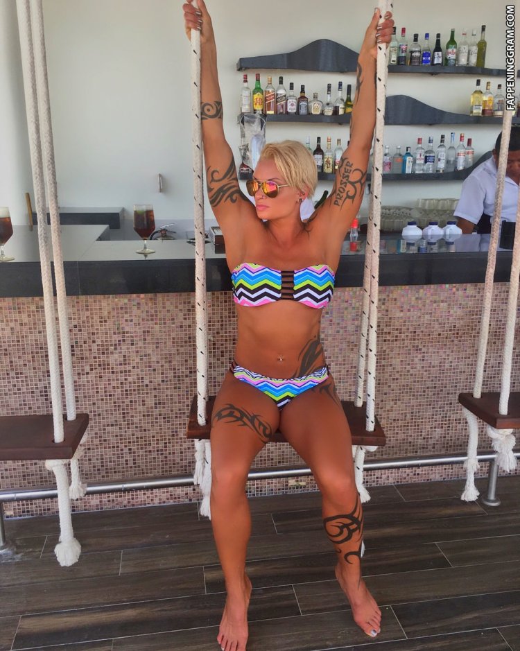 Fitness model Monroe naked