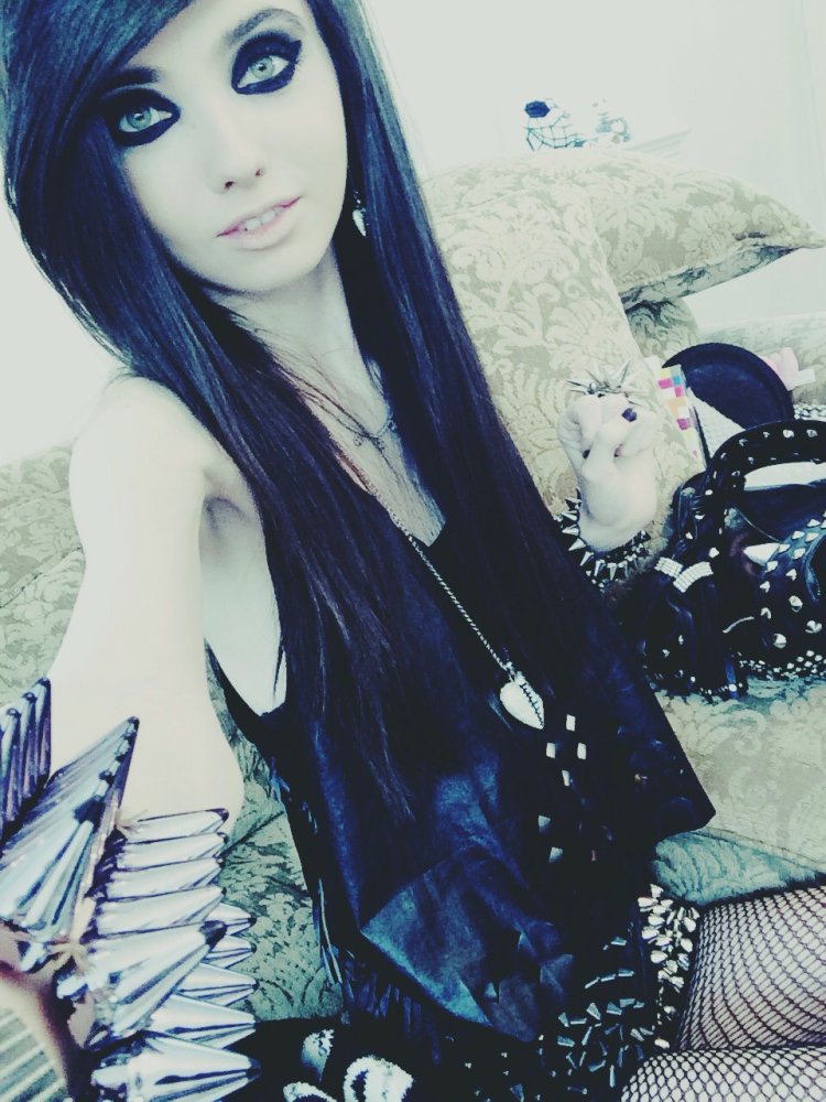 Eugenia Cooney anorexia