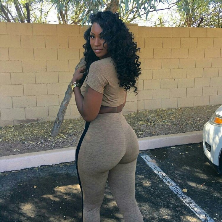 Ciera Rogers from behind