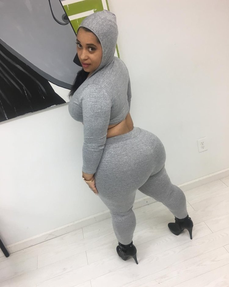 Uniform Arab Booty