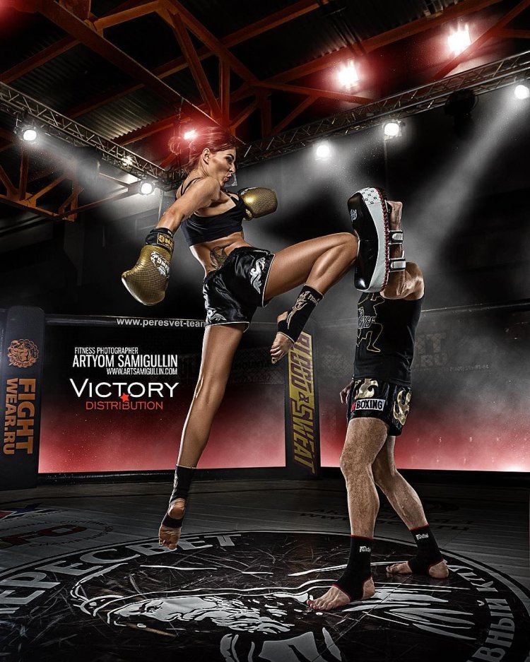 Militants about kickboxing