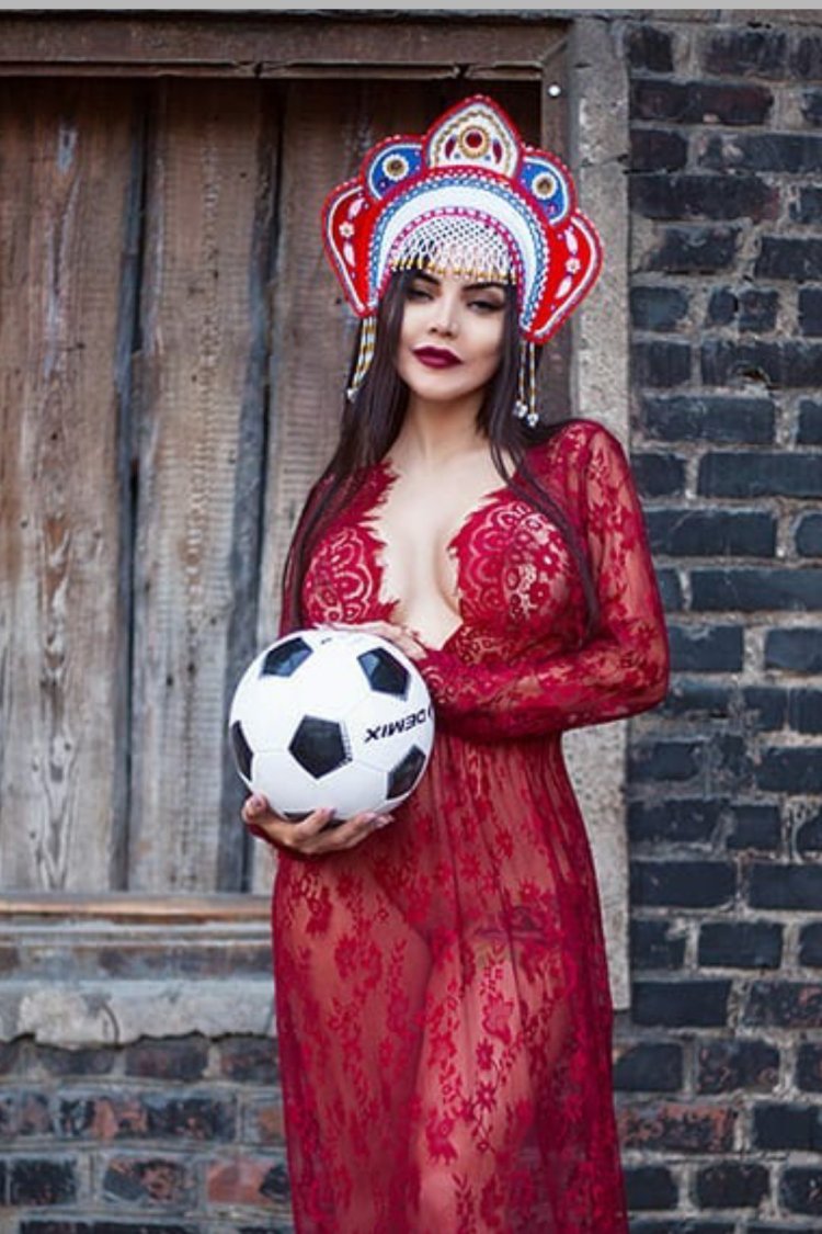 Christina Fin Kalinka Fox