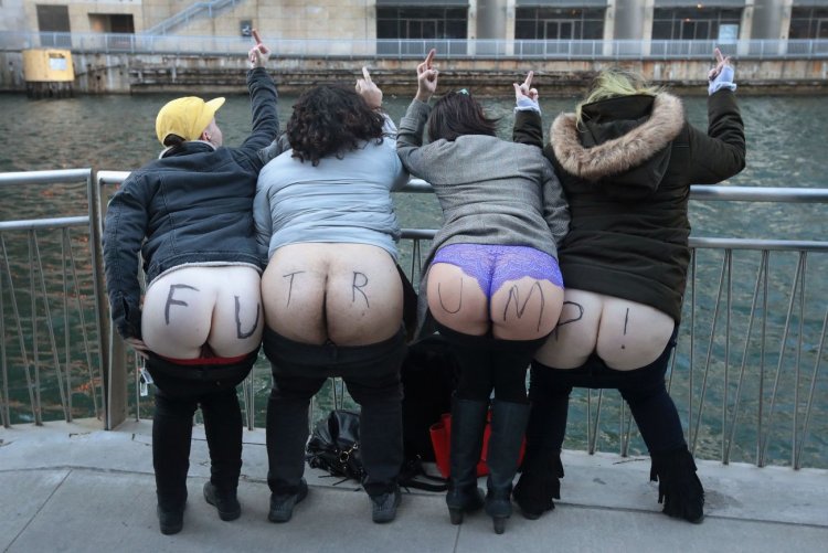 Showed a large ass in nature