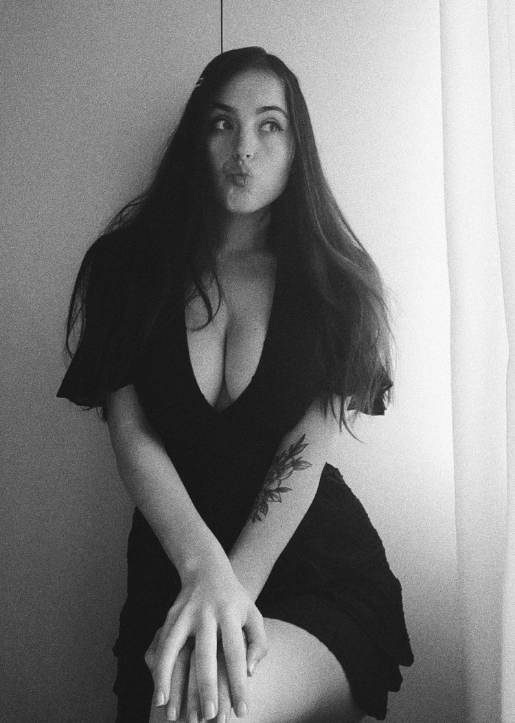 Heyimbee in a swimsuit