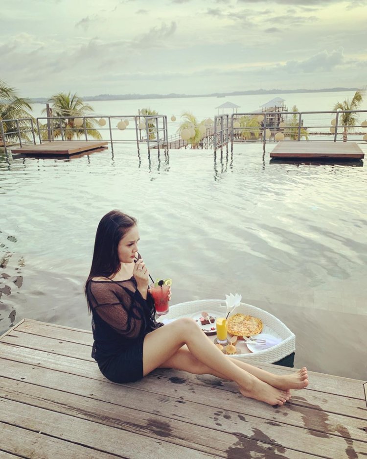 Intan Ratna Juwita Hot