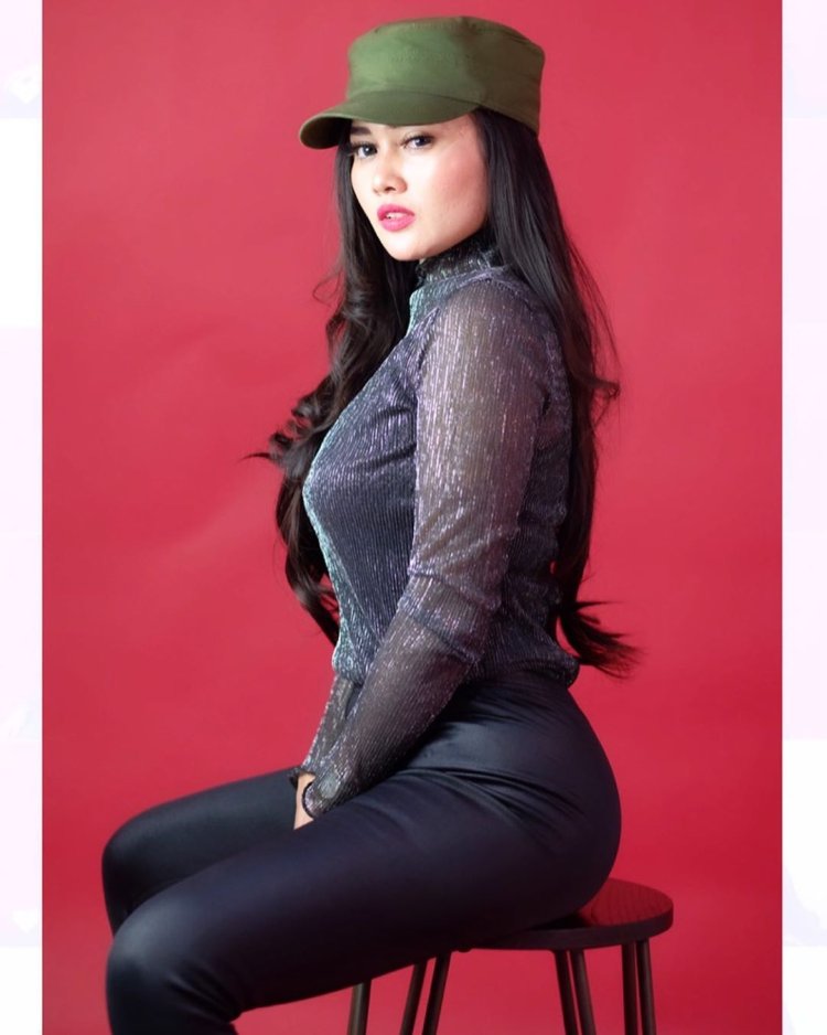 Intan Ratna Juwita Underwear