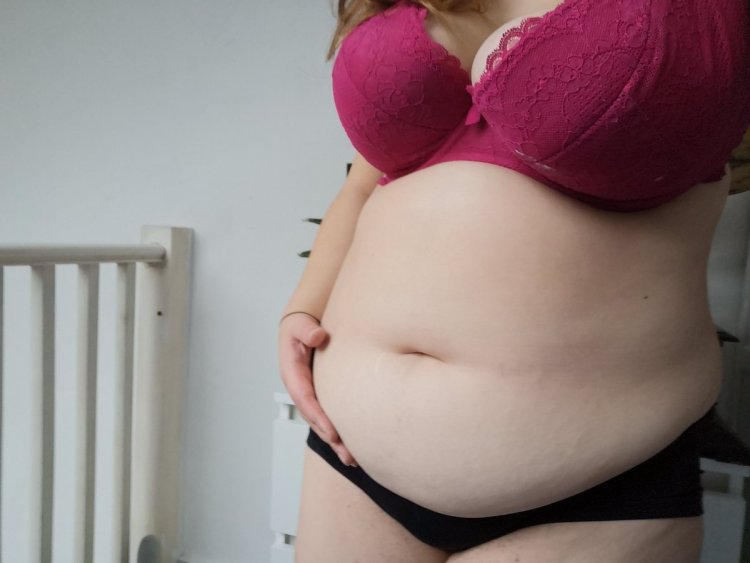 Amanda Fey Feedee weight 500 kg