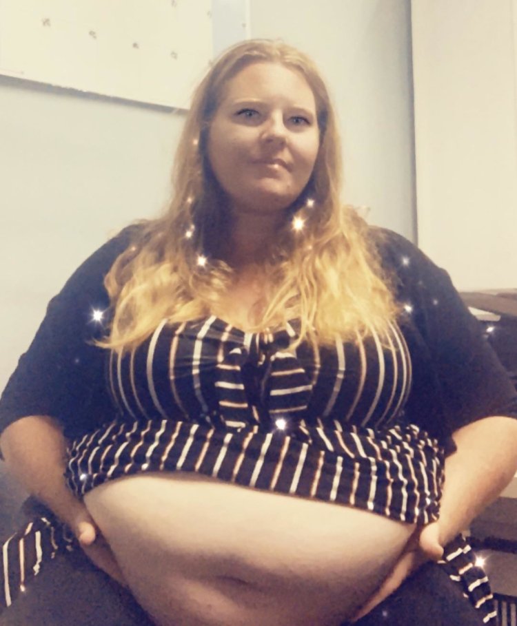 Naked Fidi full -length