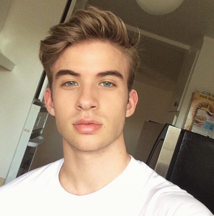 Bugorks guys in shorts