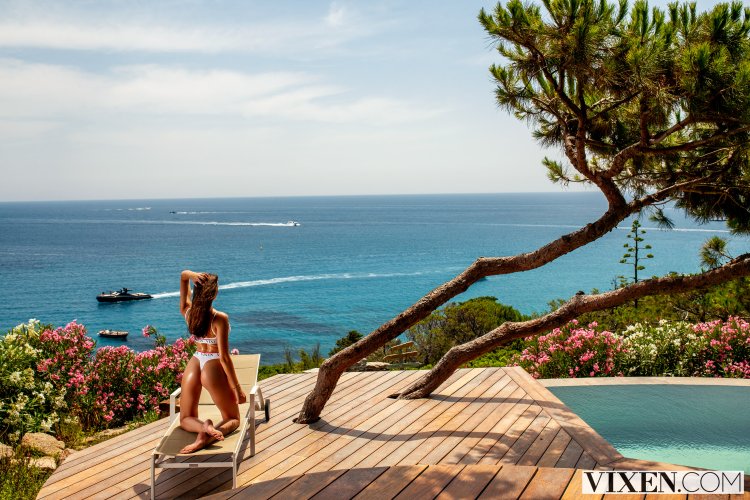 Mia Melano Stacy Cruz Sock Forward to