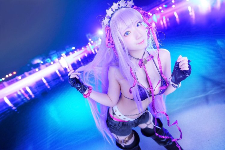 Momoko Cosplay Elizabeth