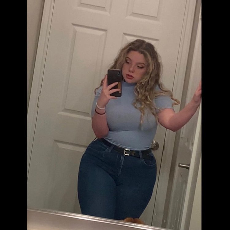 Dakota Jade boobs naked