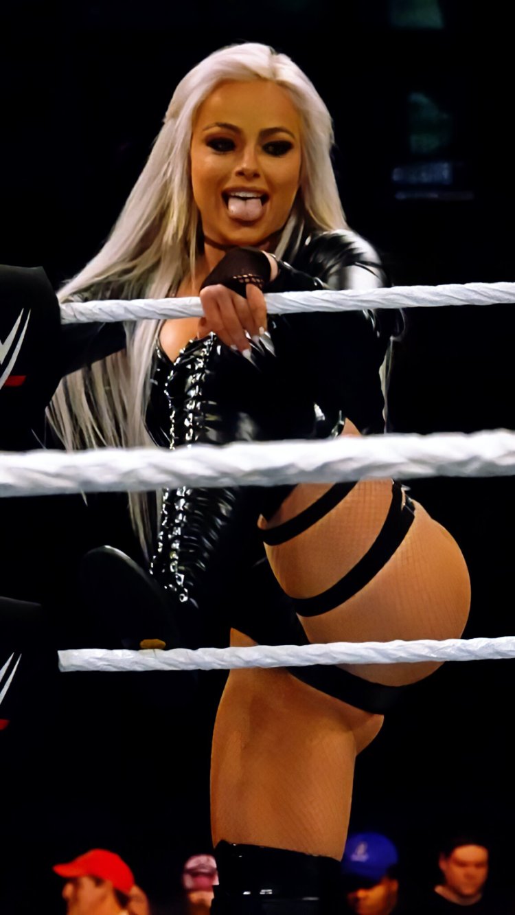 Bo Dallas Wrestler Liv Morgan