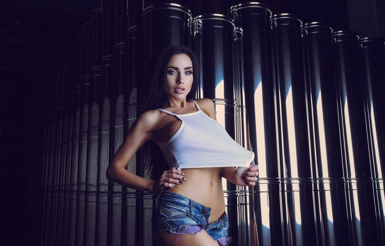 Marianne Abravitova naked