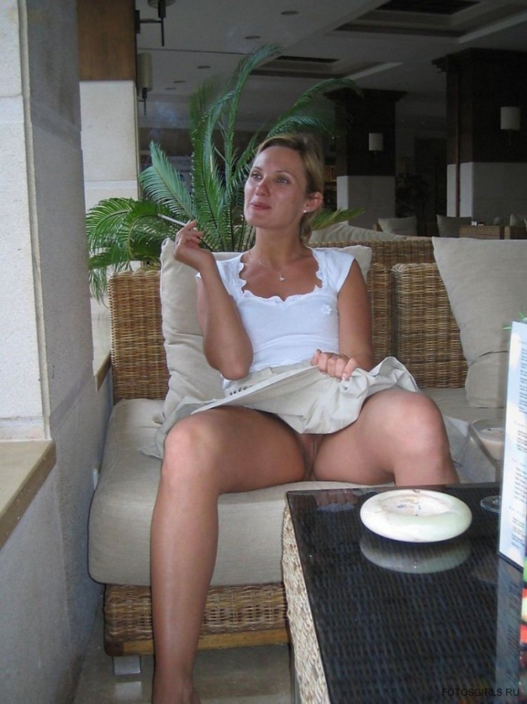 Girls drunk without panties