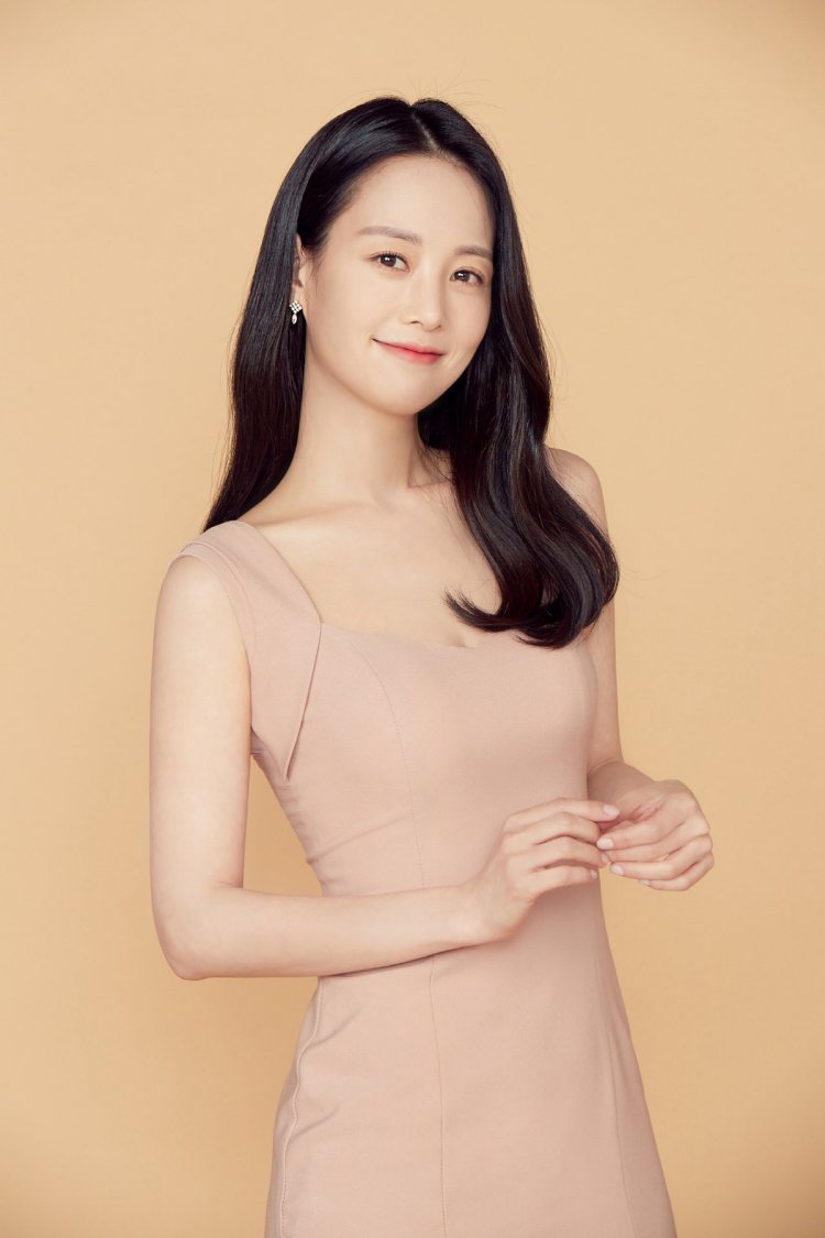 Ugirls Xiao Meng Meng (小 梦 梦) Big Tits