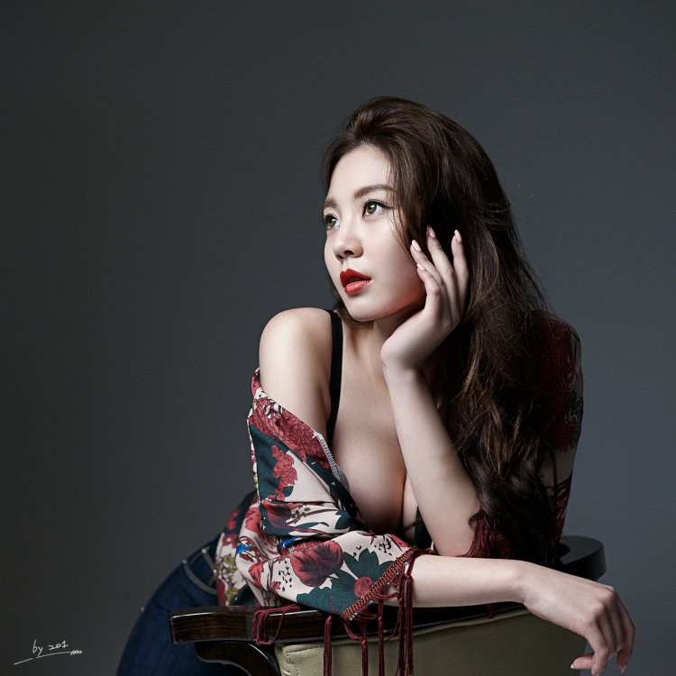 Jo Yeo-Jeung Bed Scene