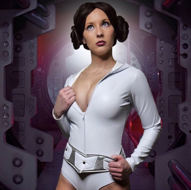 Star Wars Princess Leia Cosplay