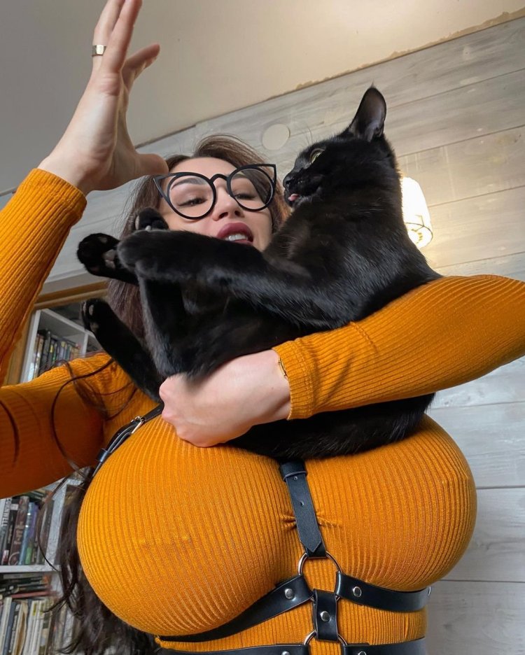 Louisa Khovanski 2020