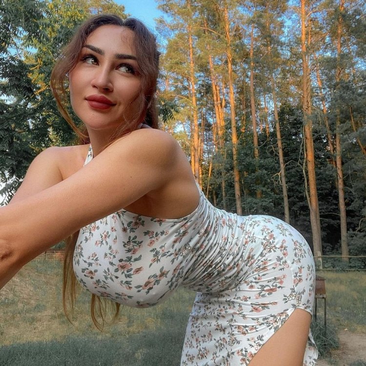 Louisa Khovanski 2022