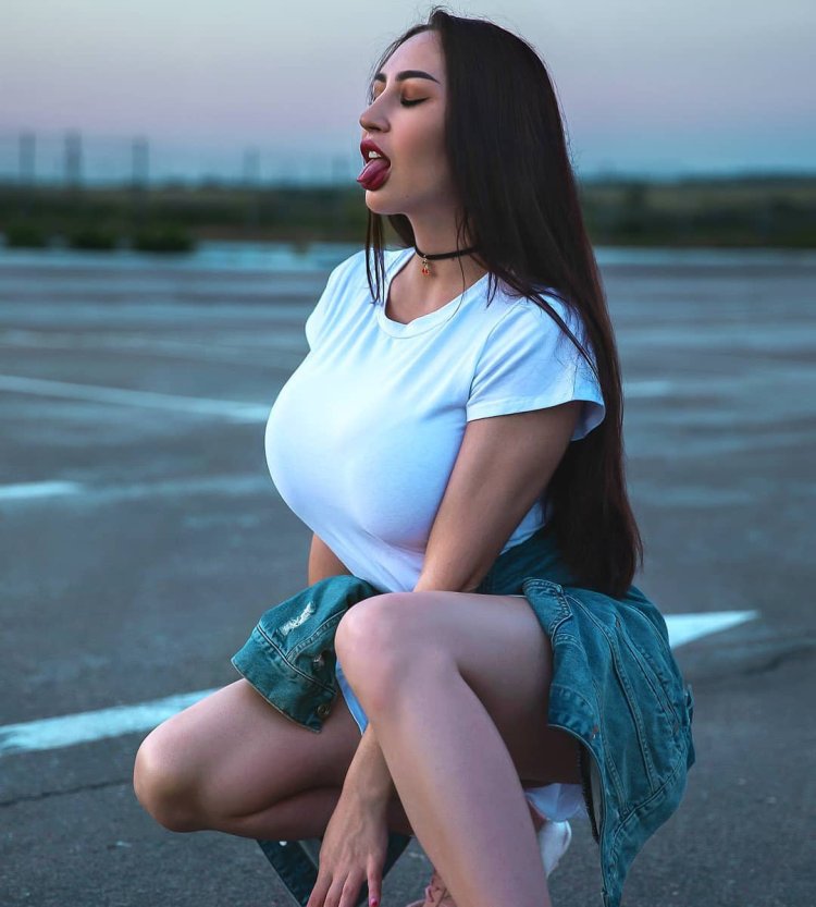 Louisa Khovanski 2021