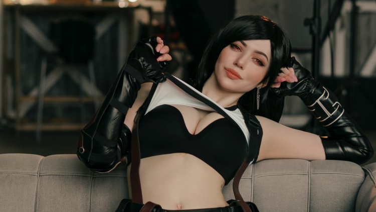 Alina Becker 18 Alina Becker