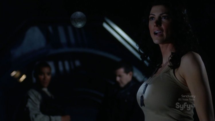 Julia Benson naked breasts