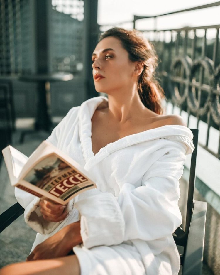 Anastasia Mesikova in the series Sweet Life