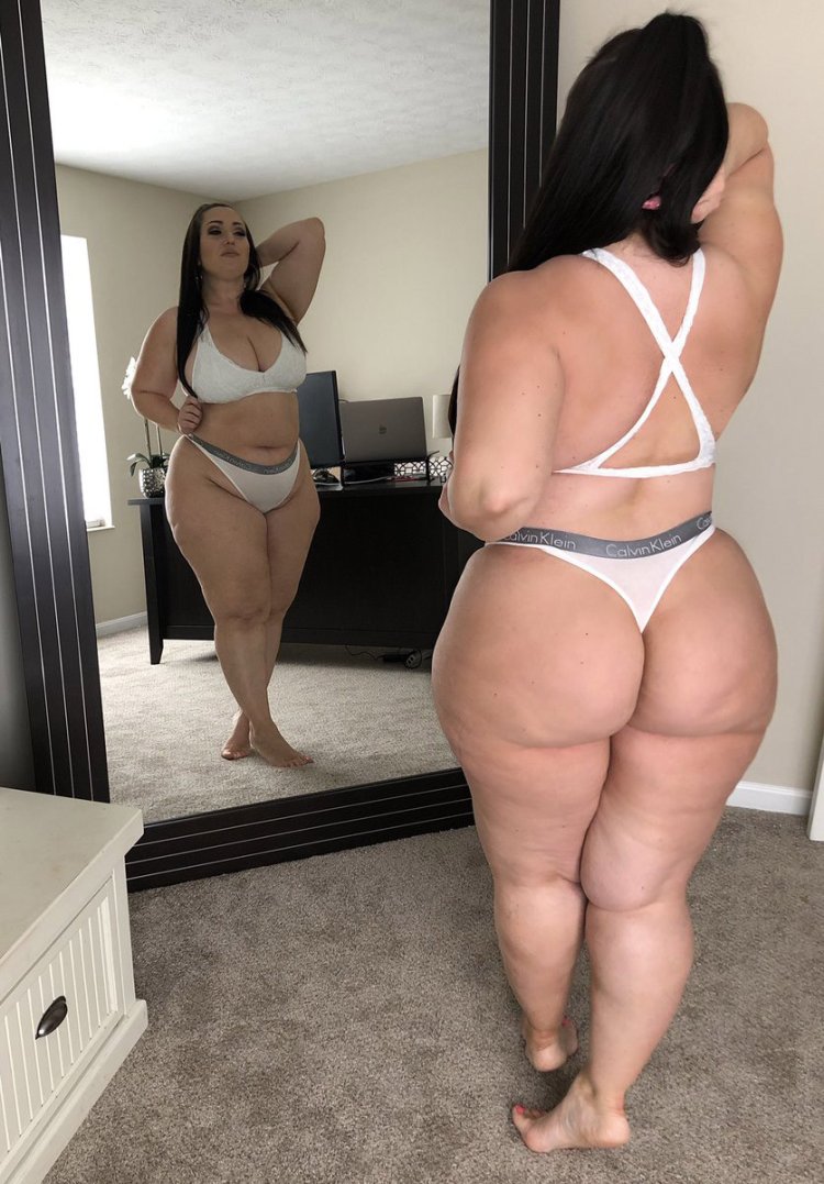 Amber Batros Pornstar