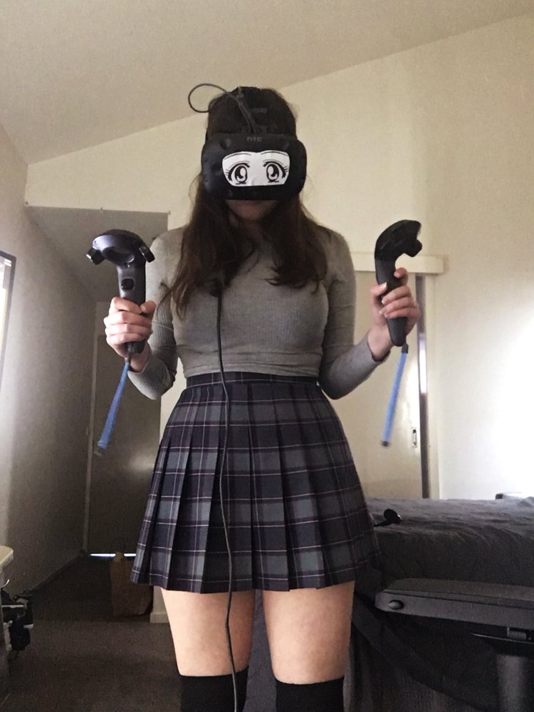 Kalani Hillker boobs