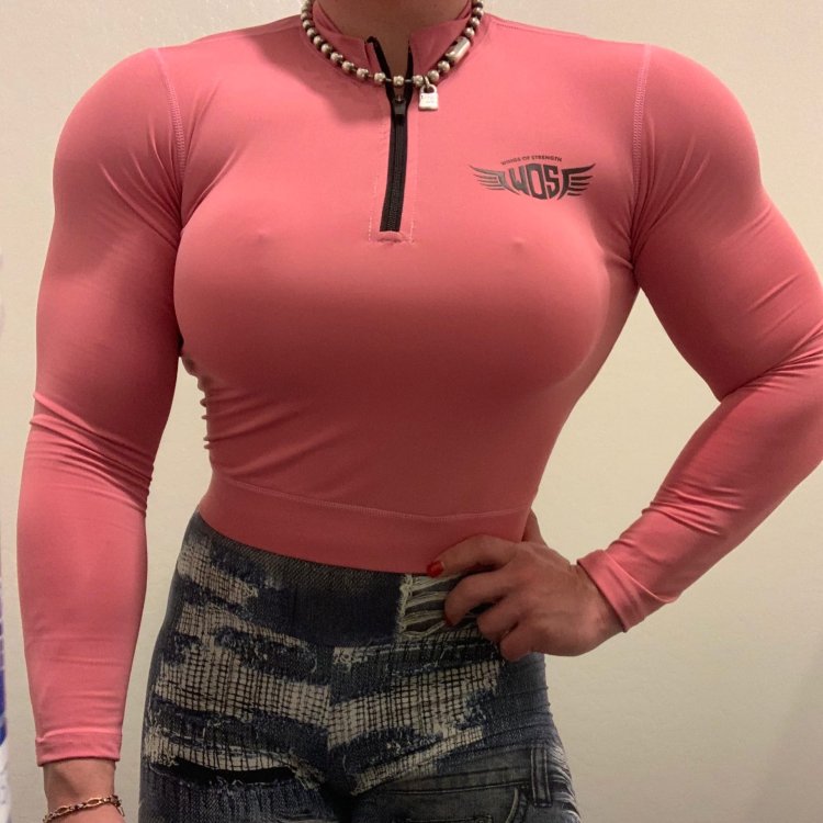 Artist Yuri Kovalev girl and sea