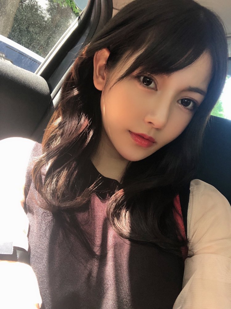 Karen Kaede Juicy Honey