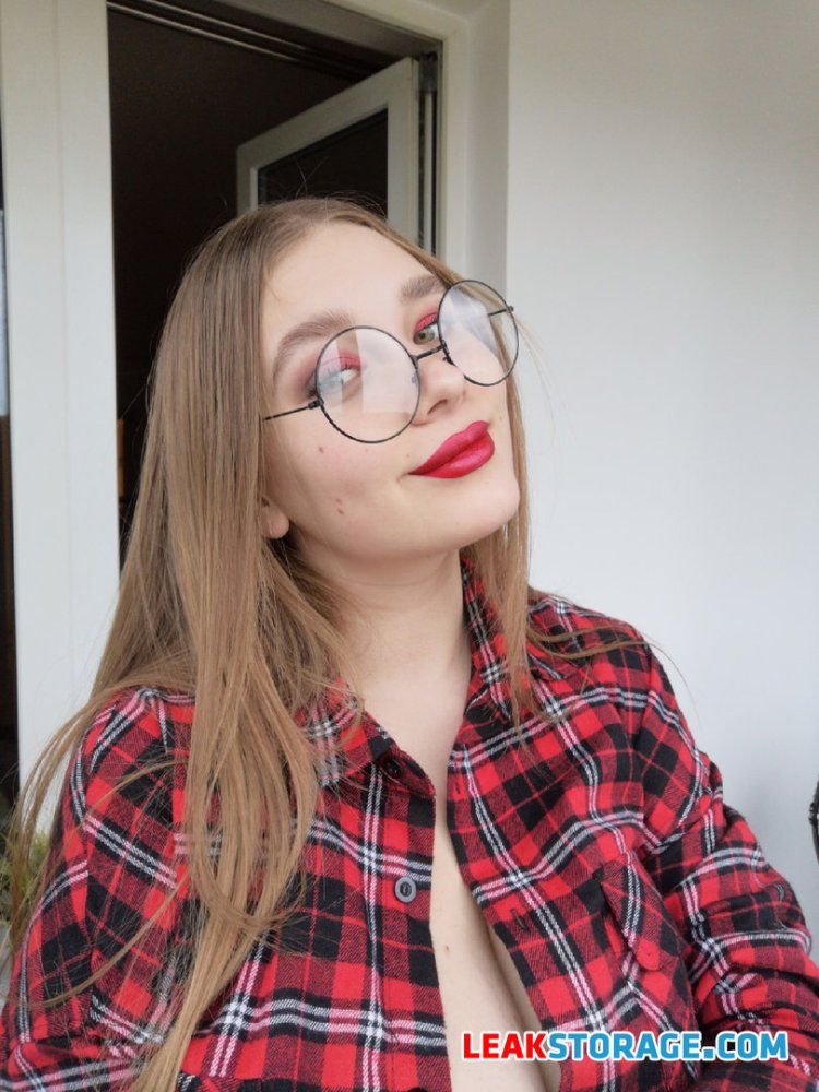 Lucy Laistner Anastasia Lozhkina 2020