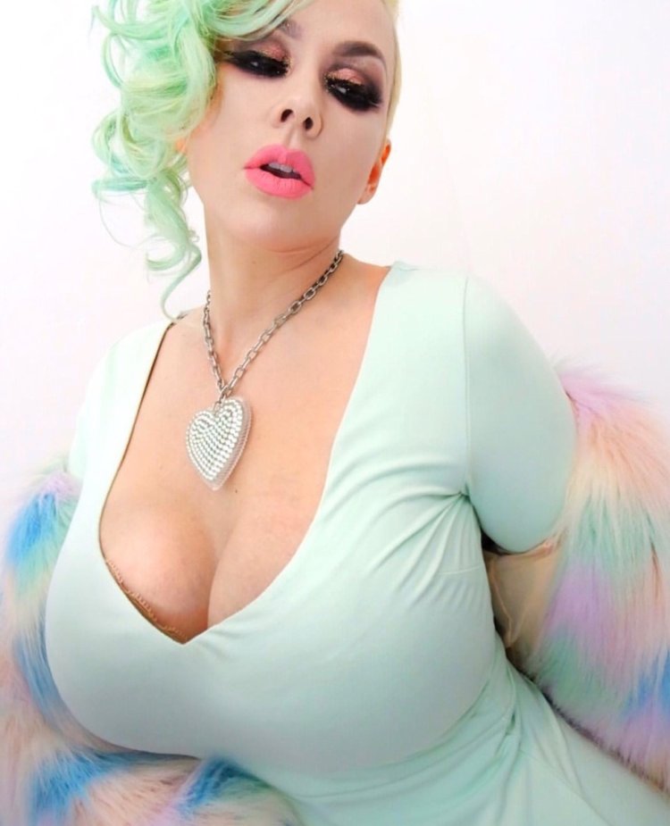 Juliette Michelle Cosplay Tits